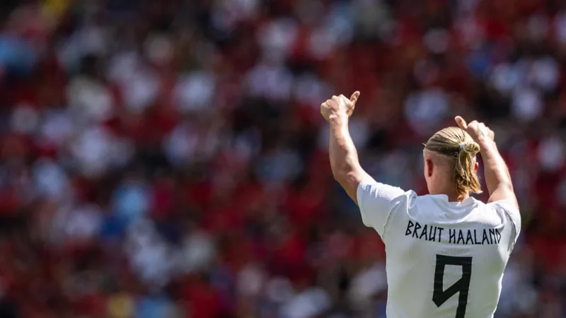 Fantasy guru Paul Spiller shares World Cup fantasy tips Paul Spiller, fantasy football expert, shares his World Cup fantasy tips and Round 1 team selection. — latest news and analysis.