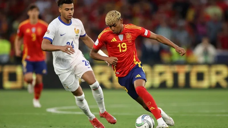 FIFA World Cup 2026 Best Young Player candidates Young football players including Désiré Doue, João Neves, Endrick, Pau Cubarsi, and Arda Guler are candidates for the FIFA World Cup 2026 Best Young