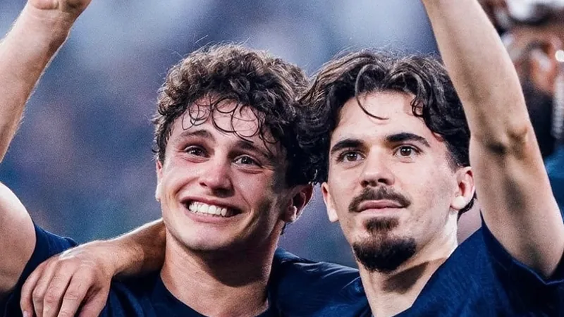 Jorge Mendes: João Neves and Vitinha Non-Negotiable at PSG Jorge Mendes speaks about João Neves and Vitinha's future at PSG, confirming they are non-negotiable. — latest news and analysis.