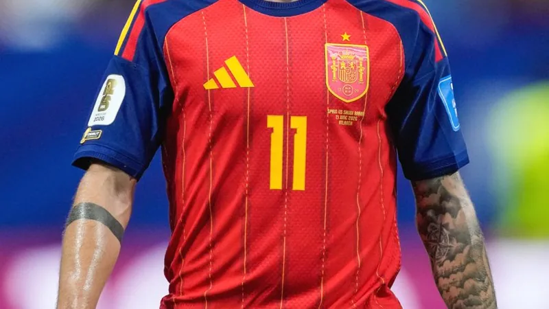 Yeremy Pino in Spain national team kit, looking concerned