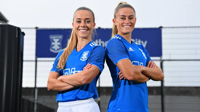 Birmingham sign Turner and Naalsund from Man Utd Millie Turner and Lisa Naalsund in Birmingham City kits, smiling at the camera during their official unveiling. — latest news and analysis.