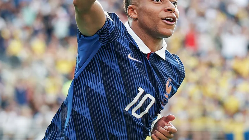 France Advance to World Cup Round of 16, Sweden Eliminated France national football team celebrating qualification for the World Cup round of 16