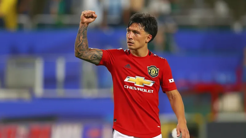 Lisandro Martínez considered retirement after ACL injury Lisandro Martínez in Manchester United kit, looking determined on the pitch