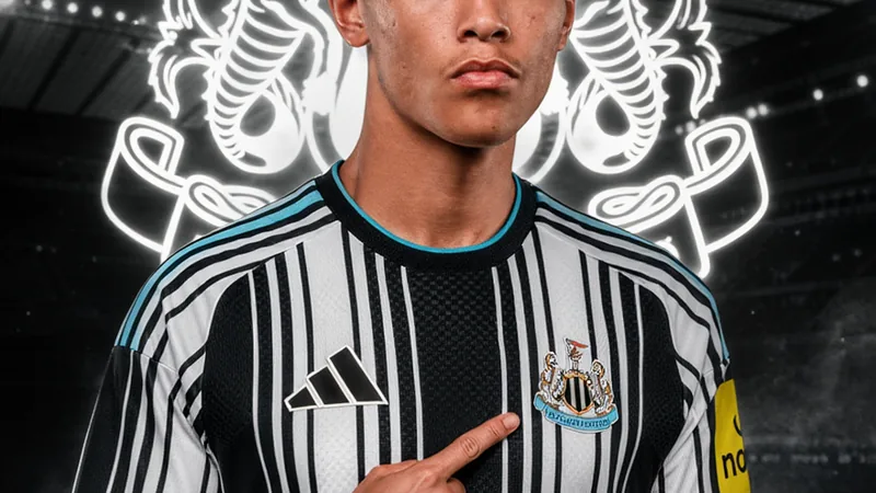 Newcastle agree deal for Arsenal academy winger Kyran Thompson Newcastle United football club logo on a black background