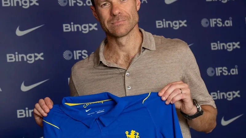 Xabi Alonso speaking to media about Enzo Fernández conversation