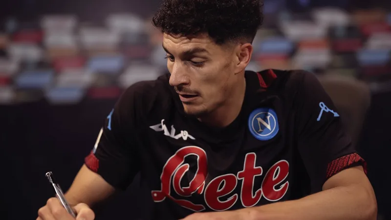Di Lorenzo Agrees New Napoli Contract Until 2030 Giovanni Di Lorenzo in Napoli kit, signing a new contract until 2030.