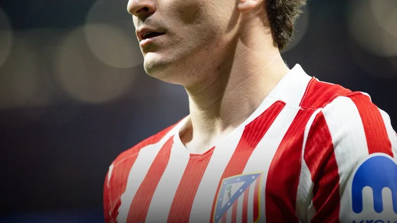 Diego Simeone speaking at a press conference about Julián Álvarez's future at Atlético Madrid. — latest news and analysis.