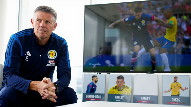 Clarke vor Brasilien: Diese Entscheidungen muss er treffen — Football Clarke vor Brasilien: Diese Entscheidungen muss er treffen