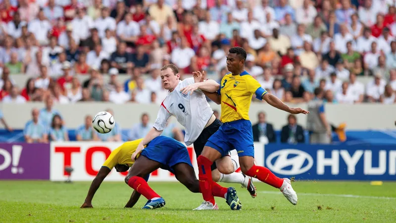 Iván Hurtado: Ecuadors WM-Hoffnungen — Football World Cup News Iván Hurtado im ecuadorianischen Trikot bei einer Pressekonferenz vor dem WM-Spiel gegen Deutschland — latest news and analysis.