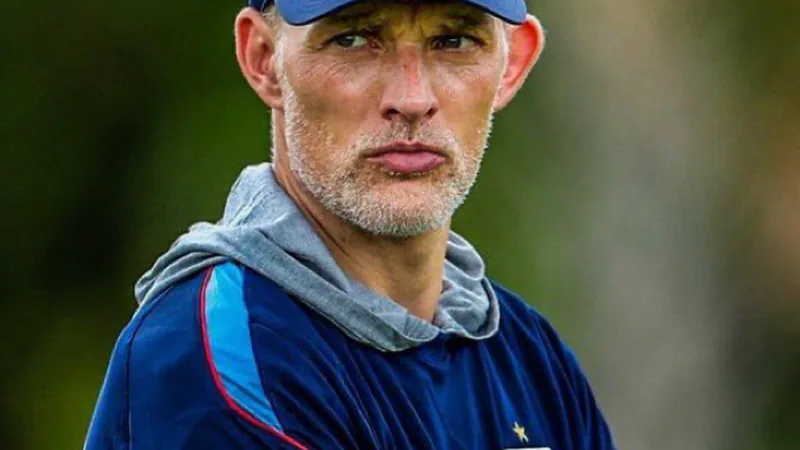 Tuchel schwärmt von Rice: Einer der besten Mittelfeldspieler Thomas Tuchel und Declan Rice im Gespräch auf dem Trainingsplatz des englischen Nationalteams — latest news and analysis.