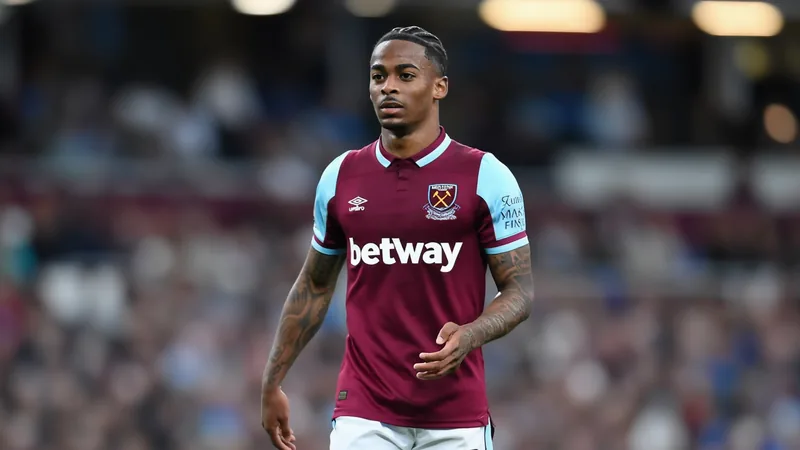 AS Roma erhöht Angebot für Crysencio Summerville auf 47 Mio. Euro Crysencio Summerville im Trikot von West Ham United bei einem Premier-League-Spiel im London Stadium — latest news and analysis.