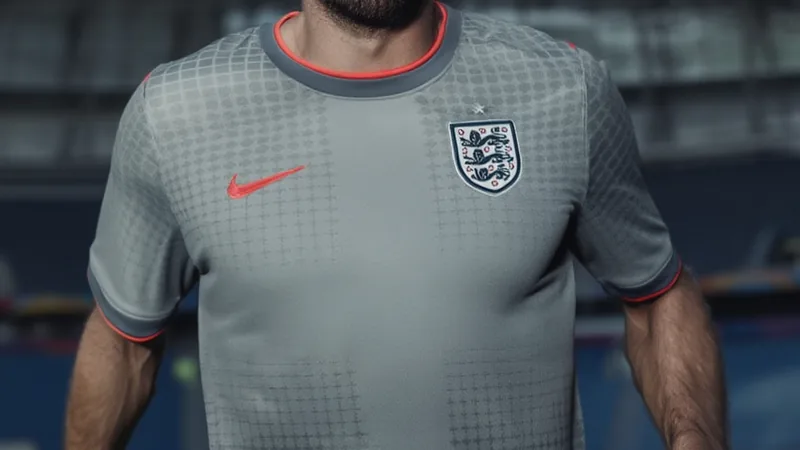 Harry Kane: Messis Beispiel zeigt, warum ich nie ein Limit setzen Harry Kane im englischen Trikot beim Jubeln nach einem Tor, im Hintergrund das Wembley-Stadion in London bei Sonnenuntergang