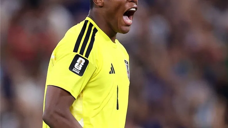Aston Villa jagt Zion Suzuki nach PSG-Aus — Football World Cup News Zion Suzuki im Tor von Parma Calcio, im Hintergrund das Stadion, während Aston Villa Interesse zeigt — latest news and analysis.