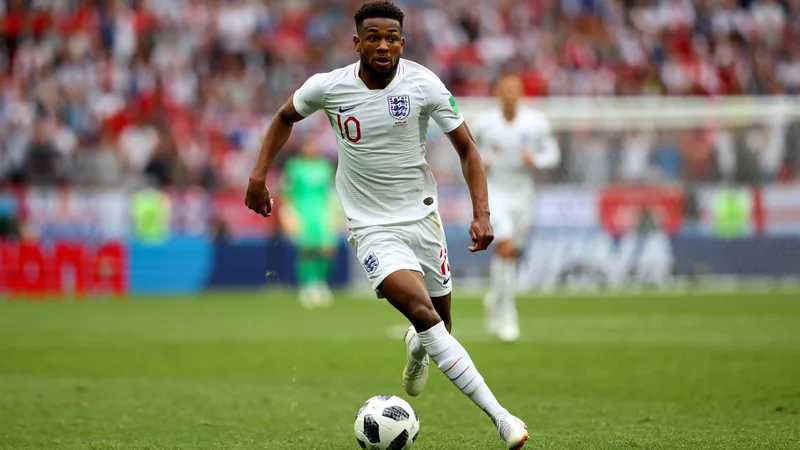 La temporada notable de Madueke: de petición en contra a titular en Noni Madueke celebrando un gol con la camiseta de Inglaterra en un estadio lleno de banderas inglesas y croatas — latest news and analysis.