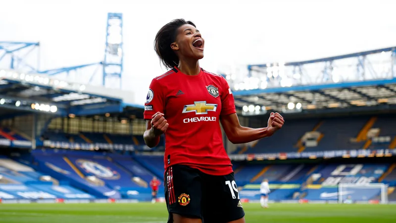 Chelsea acuerda tarifa por Malard del Man Utd — Football World Cup Melvine Malard celebrando un gol con la camiseta del Manchester United en un partido de la Women's Super League — latest news and analysis.