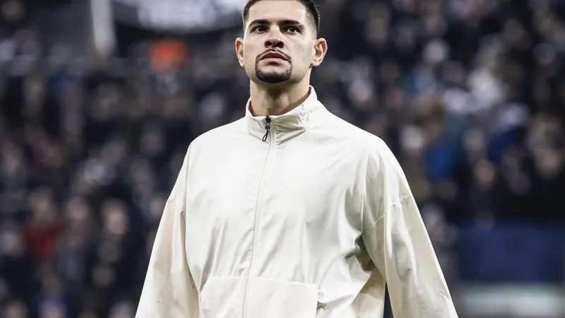 Newcastle prepara el relevo de Bruno Guimarães rumbo al Arsenal Newcastle prepara el relevo de Bruno Guimarães rumbo al Arsenal