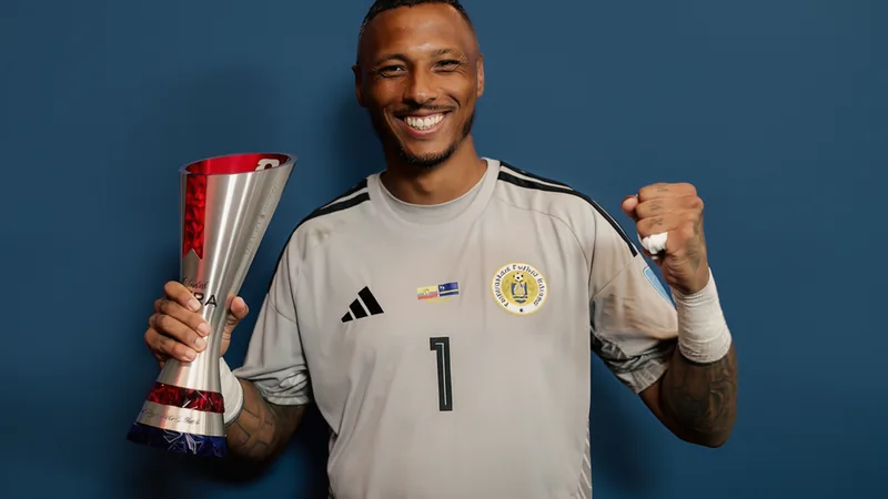 Eloy Room entre dans l'histoire avec 15 arrêts lors d'un match de Eloy Room entre dans l'histoire avec 15 arrêts lors d'un match de Coupe du Monde