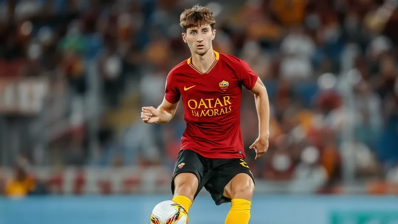 Tommaso Baldanzi en action avec le maillot de l'AS Roma lors d'un match de Serie A, souriant après une victoire. — latest news and analysis.