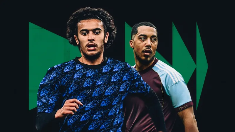 Un jeune joueur de football en tenue du LOSC Lille, souriant, sur un terrain de football, avec le logo du club en arrière-plan.