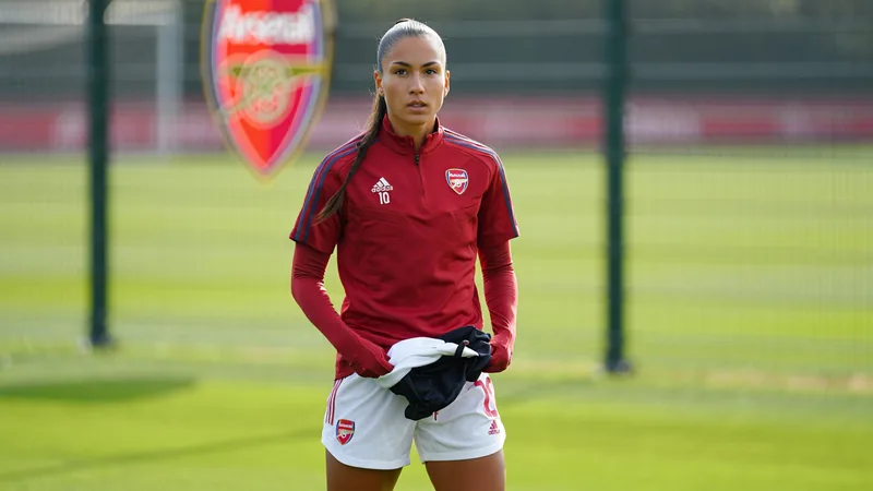 Caldentey assume une pression « cool » alors qu'Arsenal vise le triplé