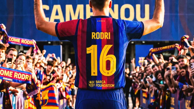 Rodri demande le n°16 au Barça — Football World Cup News Rodri en tenue de Manchester City, souriant, avec le numéro 16 sur son maillot, lors d'un match de football. — latest news and analysis.