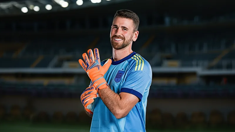 Joan García e David Raya no banco: Unai Simón é o titular da Espanha na Copa