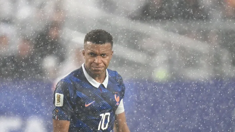 Mbappé: "Tentei ter a melhor temporada possível no Real Madrid" Mbappé: "Tentei ter a melhor temporada possível no Real Madrid"