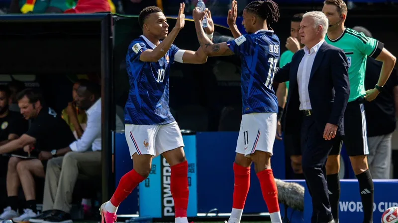 Michael Olise dá duas assistências em dois jogos do Mundial; Mbappé finaliza ambas