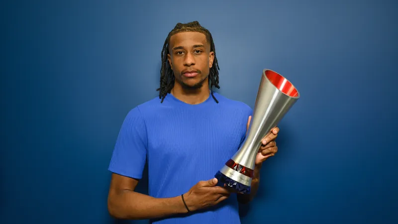 Michael Olise é eleito o Melhor em Campo na estreia em Copas do Mundo