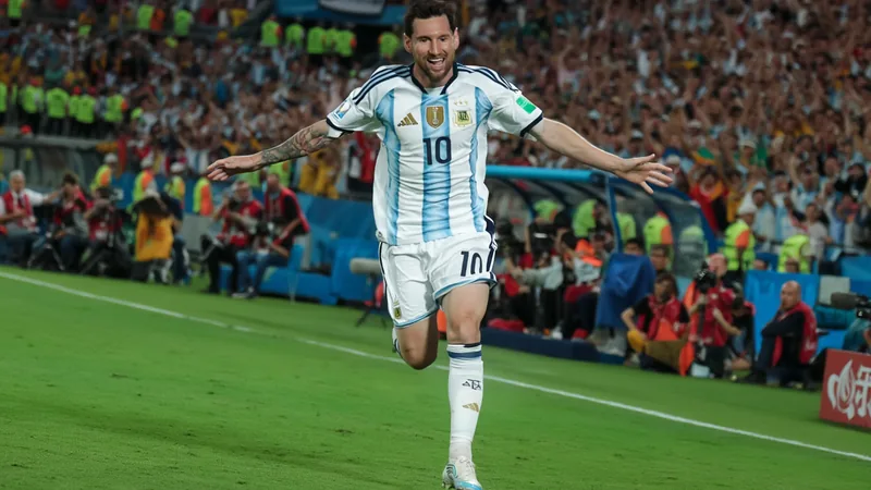 Recordes de Lionel Messi na Copa do Mundo — Football World Cup News Lionel Messi com a camisa da Argentina comemorando um gol em um estádio lotado durante a Copa do Mundo — latest news and analysis.