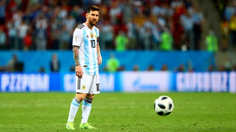 Messi à beira da história: será sua última partida em Copas? Messi à beira da história: será sua última partida em Copas?