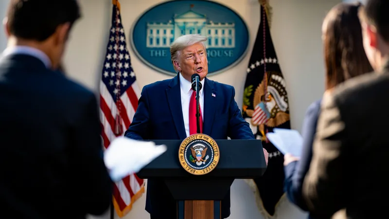 Trump confirma que pediu à Fifa revisão da suspensão de Balogun