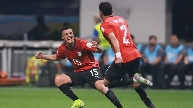 Yasser Ibrahim marca o primeiro gol do Egito em oitavas de final de Yasser Ibrahim marca o primeiro gol do Egito em oitavas de final de Copa