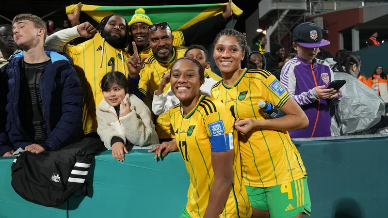 Irmãs em campo: laços familiares marcam a Copa do Mundo Feminina Irmãs em campo: laços familiares marcam a Copa do Mundo Feminina
